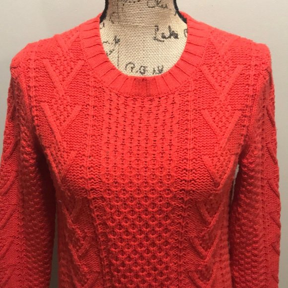 {GAP} Cable Crew Neck Wool Blend Sweater - Picture 3 of 6